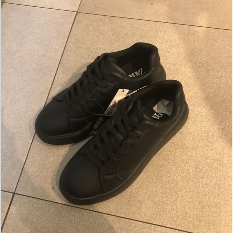 Sepatu sneakers zara SALE