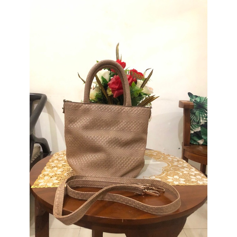 tas rubi model rotan bucket bag