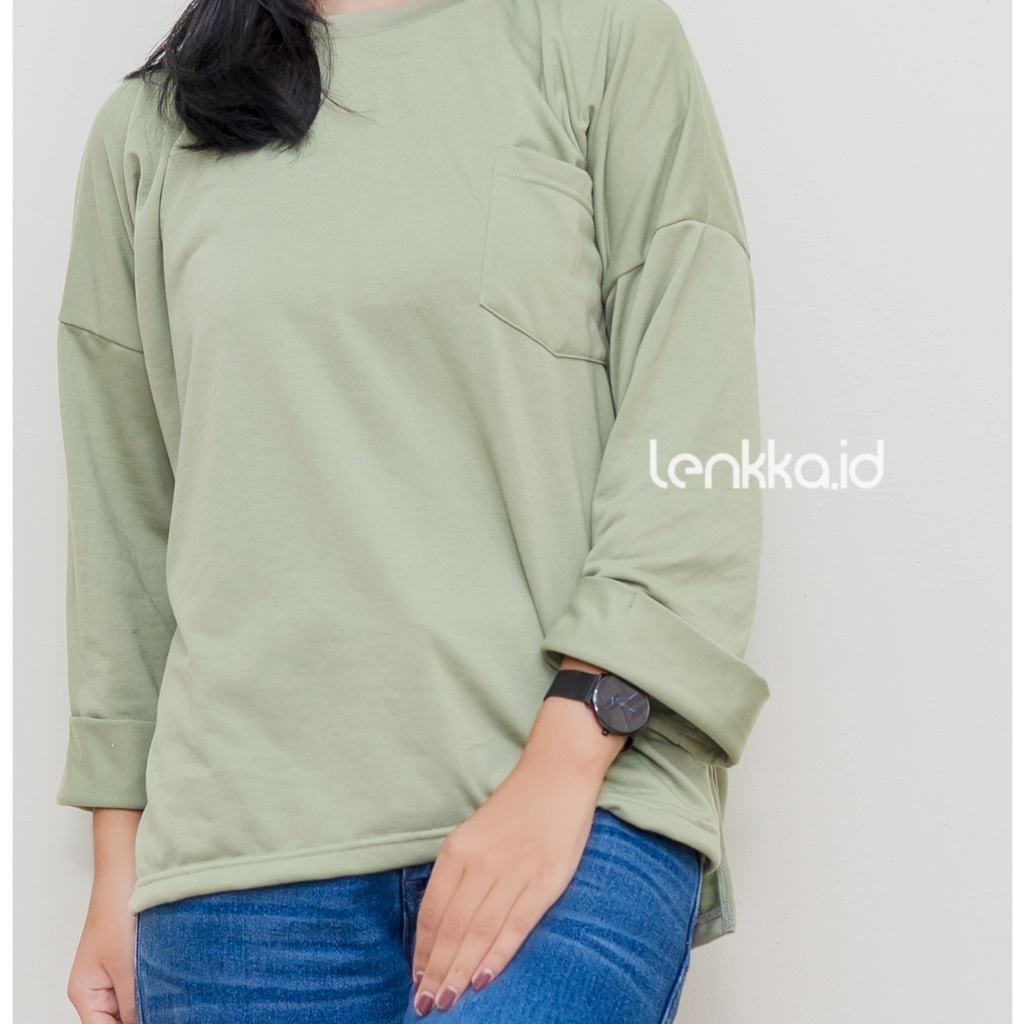 T-shirt Keiko Pocket Oversize Lengan Lipat Atasan Wanita Simple