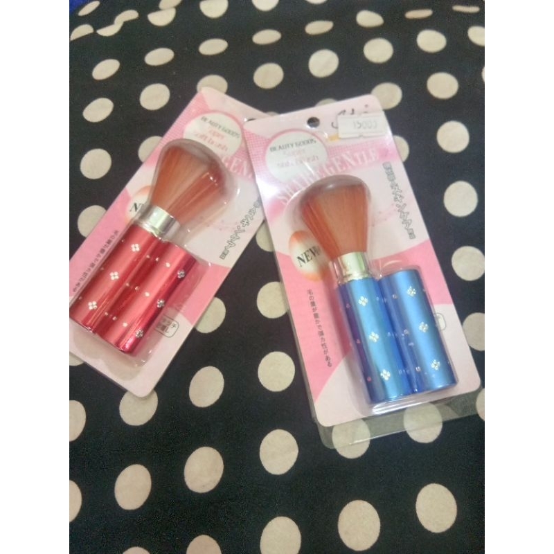 Kuas make up (lagi promo) beli 1 gratis spoon bedak