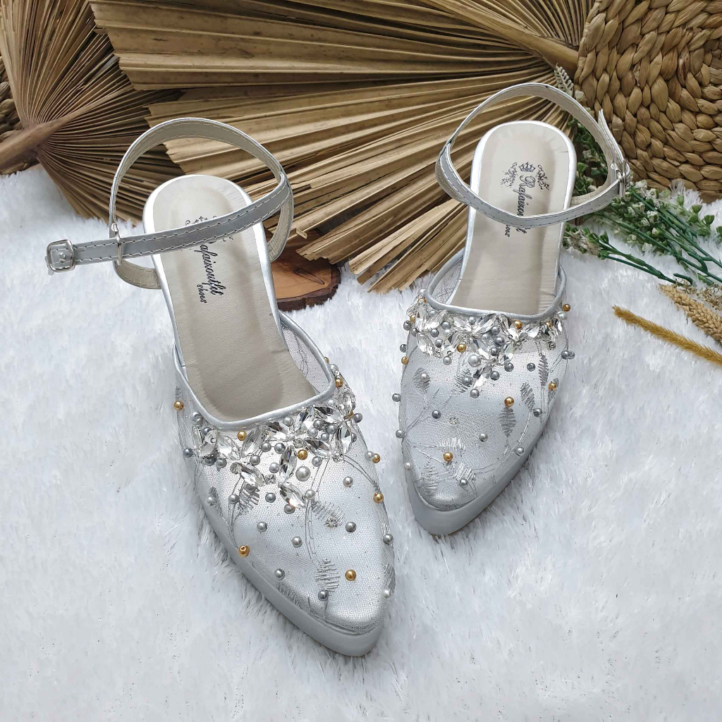 sepatu wedding pesta cantik Jennie silver hak 9 cm