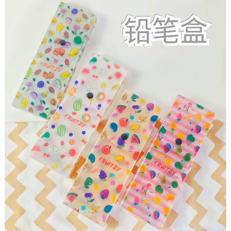 

KIYOWO 1 PCS PENCIL CASE MOTIF TROPICAL FRUIT