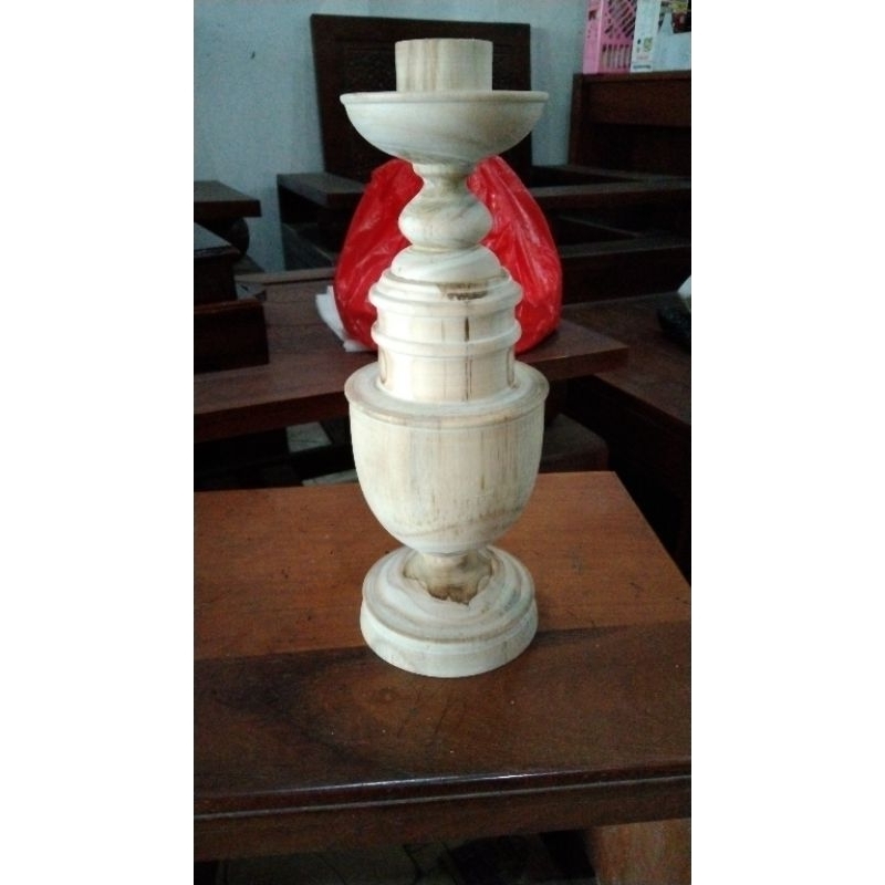 tempat lampu meja kayu jati