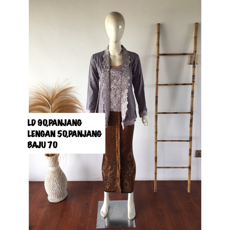 kebaya katun kutubaru silver