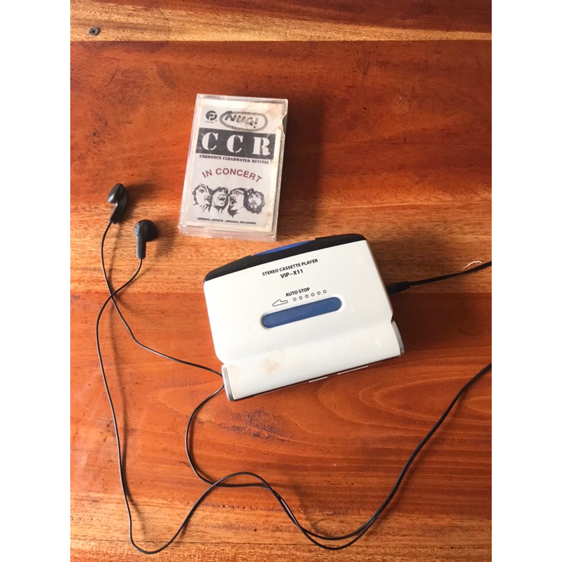 walkman sanyo kaset pita vintage. normal