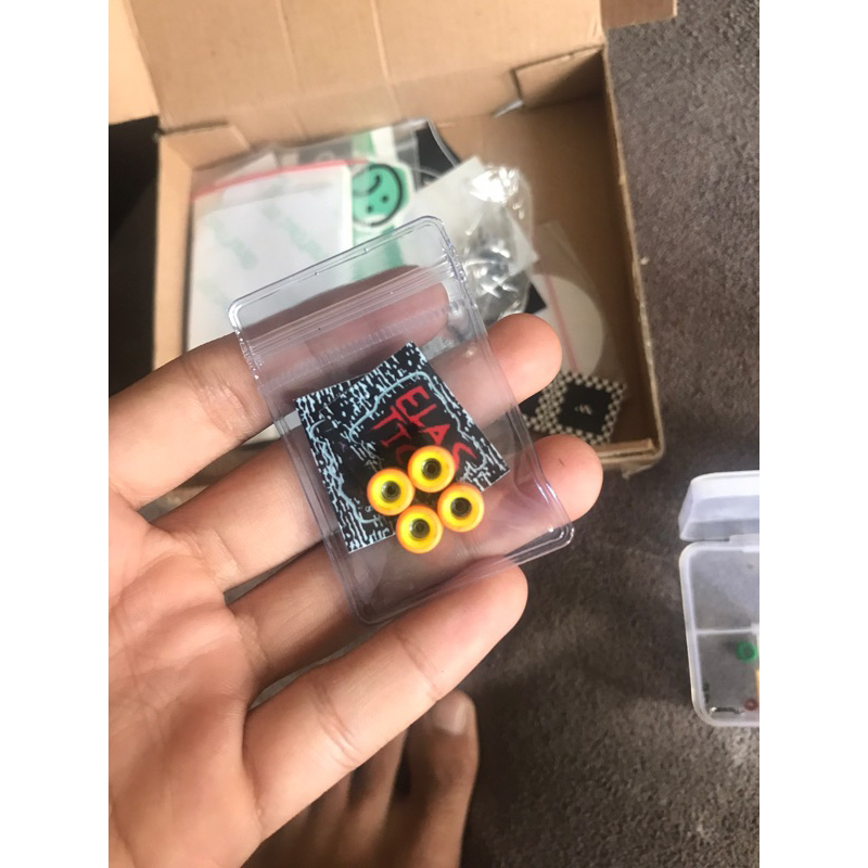 Wheels elastico