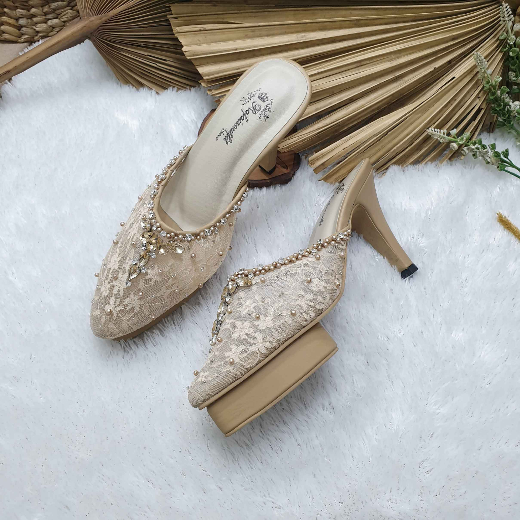 sepatu wedding pesta cantik Puspa cream hak 9cm runcing
