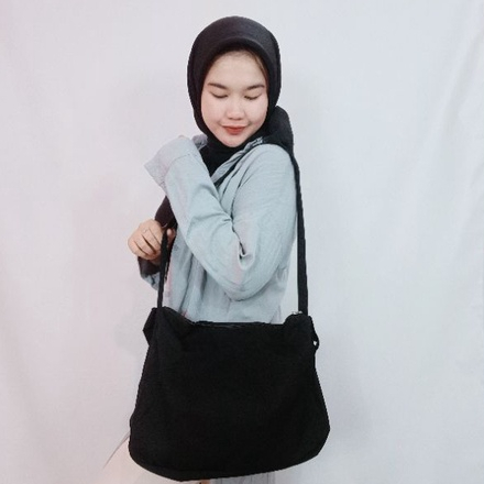 Rizkibag Mahalini Sling Bag kanvas