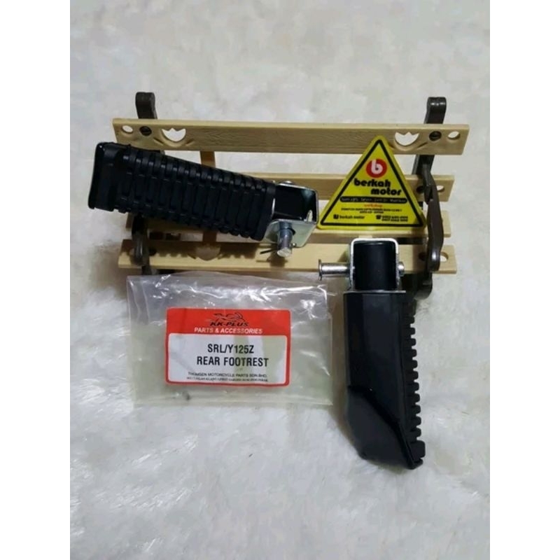 Yamaha 125Z 125 Z karet alas pijakan kaki foot step footstep belakang