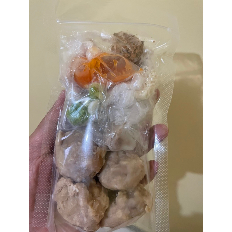 

Pentol Ceker De Faezya