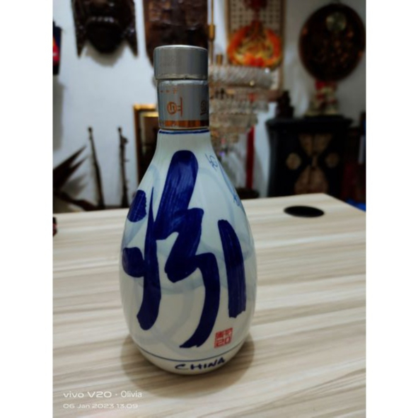 Botol Keramik Biru Putih Kuno Jadul Antik