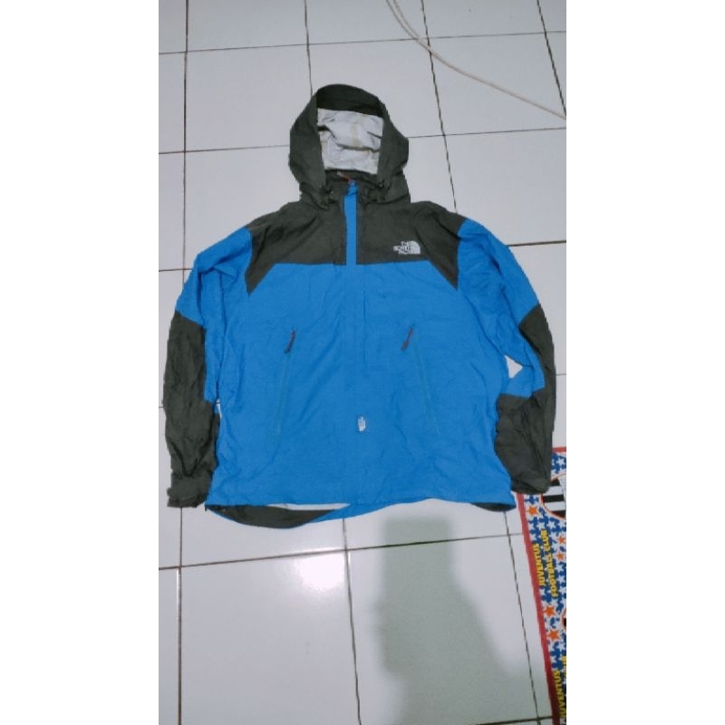 jaket tnf hyvent