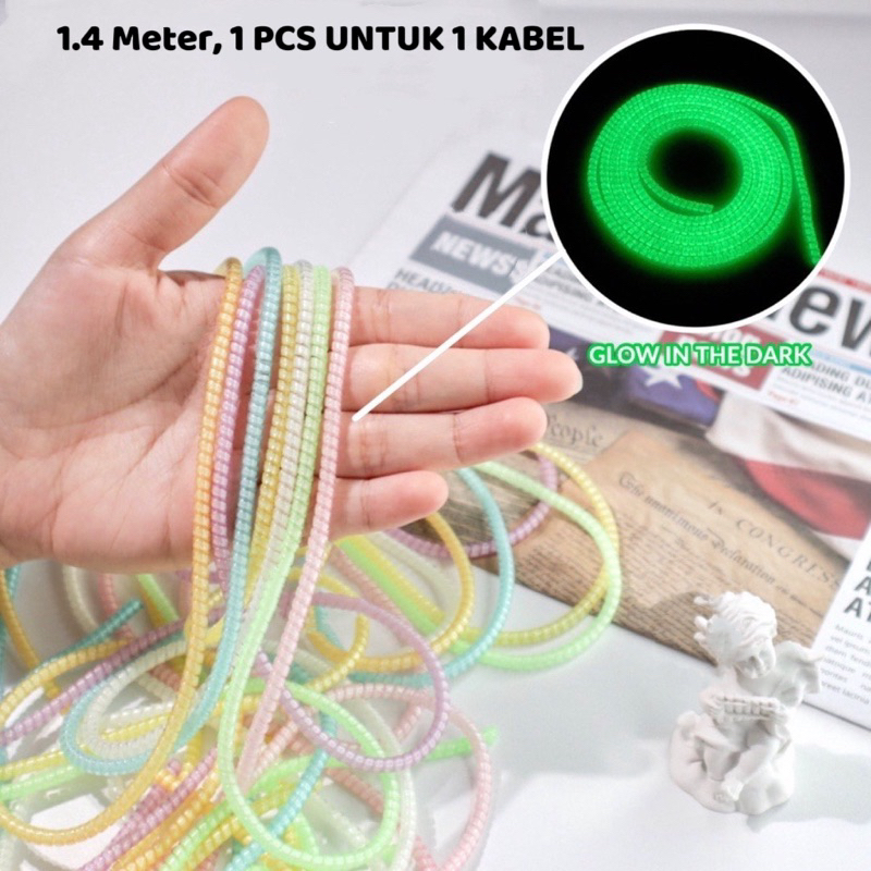 BISA MENYALA DALAM GELAP / Pelilit Kabel Hp Glow in the dark 1.4 Meter / Pelindung Spiral Penggulung Cable Charger