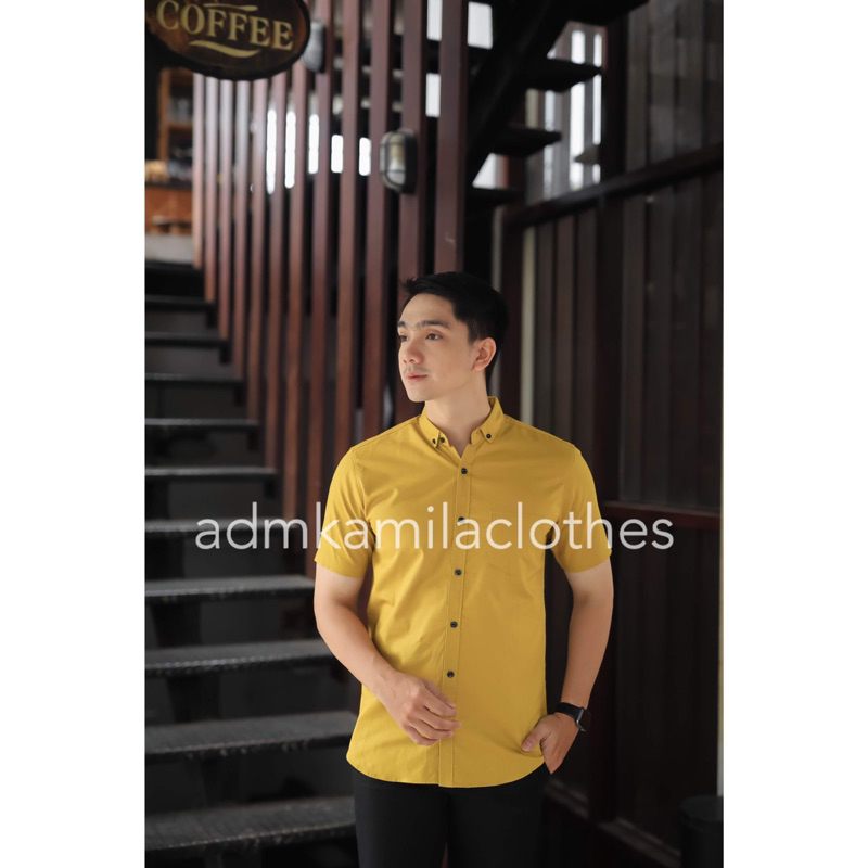 Kemeja pria cowok polos slimfit kasual basic HeM lengan pendek lemon lime