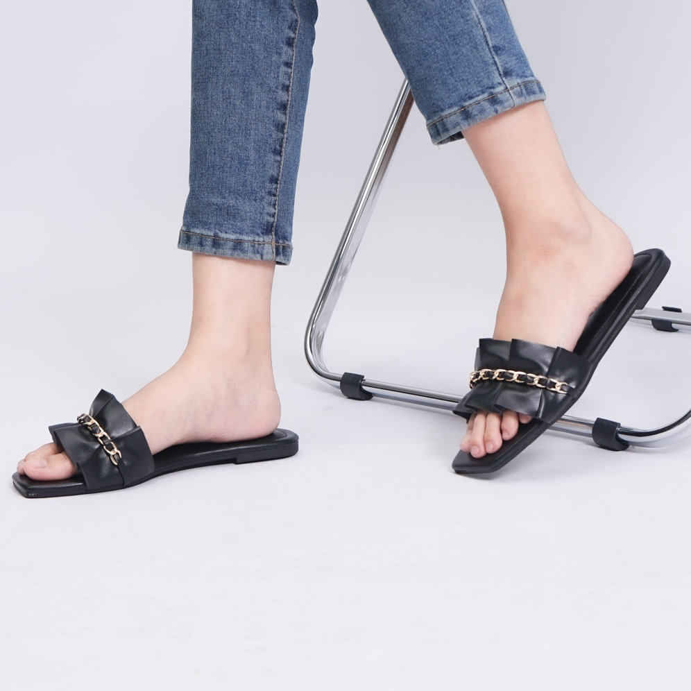 SARASARA YUK - MIA Sandal Wanita Teplek Korea Casual Size 36 - 40 Sendal Slop Empuk Flat Cewek Kasual Rumahan Warna ALL Color Selop Korean Style Santai Premium 37 38 39 Perempuan Kekinian Terbaru Shoes ORI Original Mall Official Store