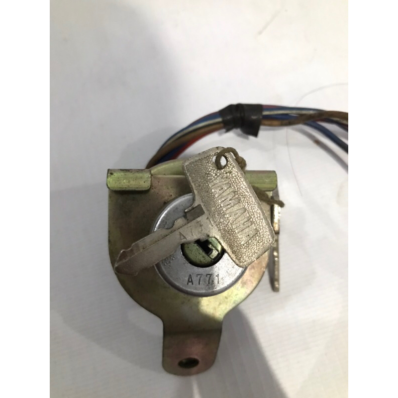 key switch kunci kontak yamaha v75 original
