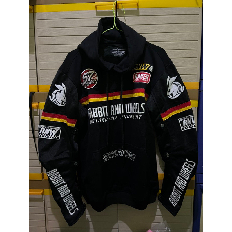 RABBIT AND WHEELS | SIZE M | 2ND | STRIKE