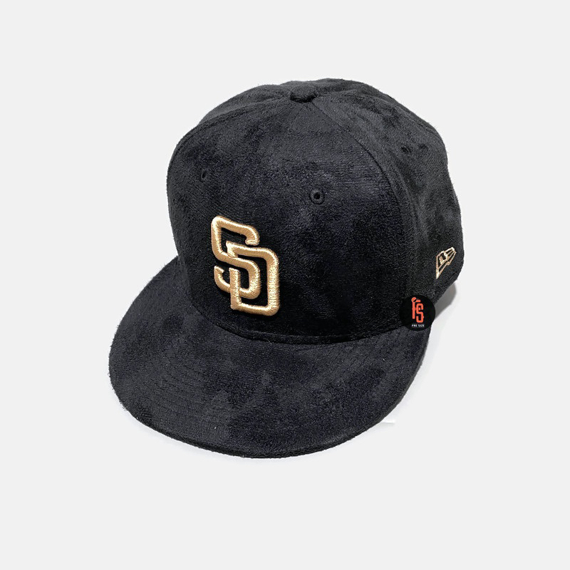 TOPI NEW ERA ORIGINAL 5950 SUEDE SAN DIEGO PADRES BLACK CAMEL