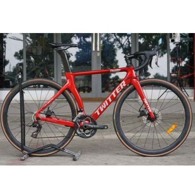 Roadbike Twitter thunder carbon shimano 105 NEW
