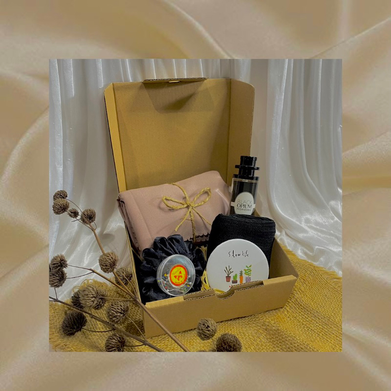 HAMPERS / GIFT BOX / BOX HAMPERS / HAMPERS HIJAB / KOTAK KADO / HAMPER CEWEK / HAMPERS COWOK / HAMPERS WISUDA / HAMPER ULANG TAHUN / BISA COD