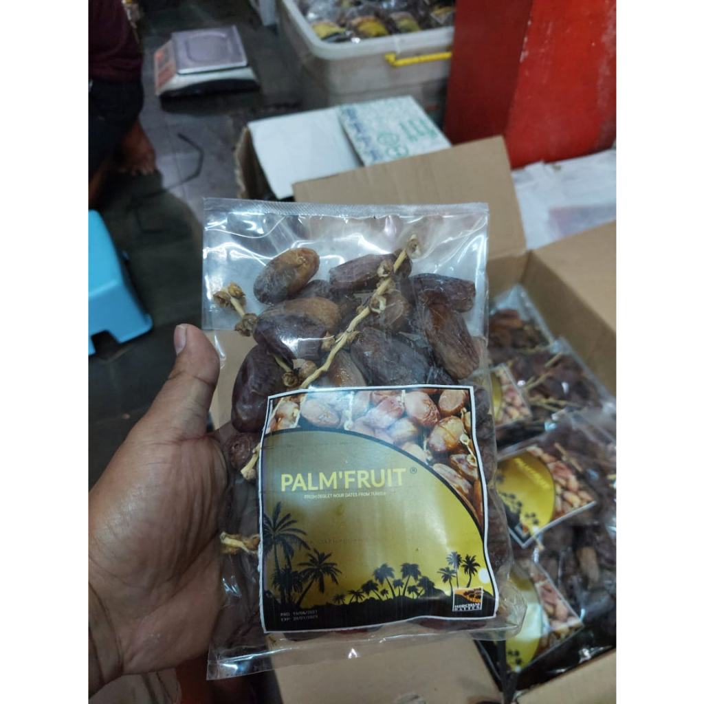 kurma palm /  tunisia tangkai 500gr  [KEMASAN PLASTIK]