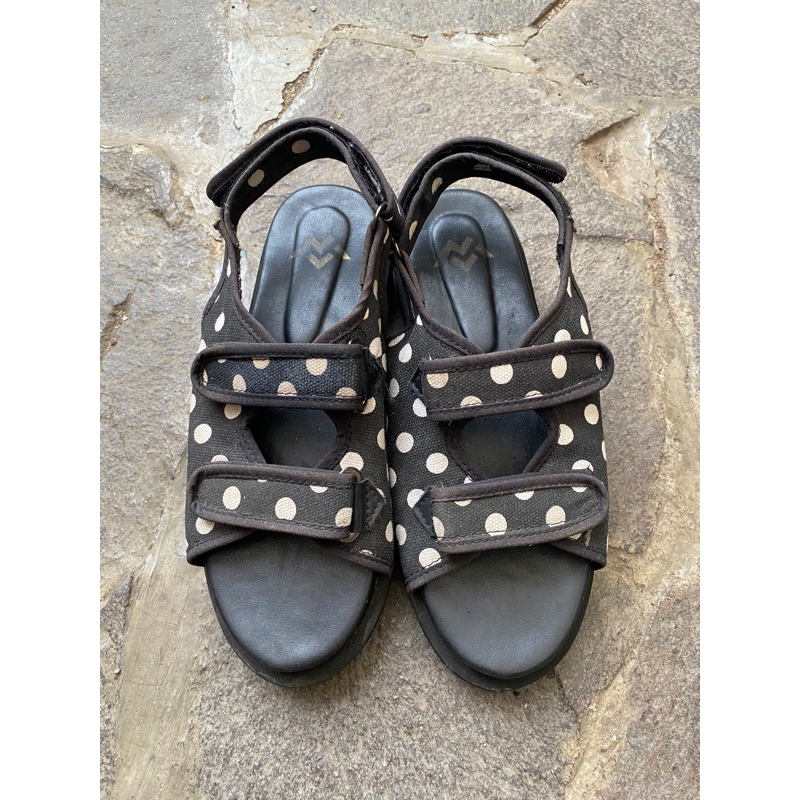 Preloved WD Sandal