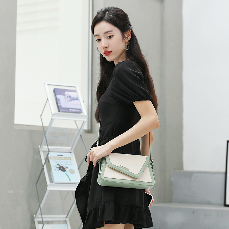 [New Arival] BOSTANTEN Tas Diagonal Selempang Wanita dengan Tali Bahu Ganda