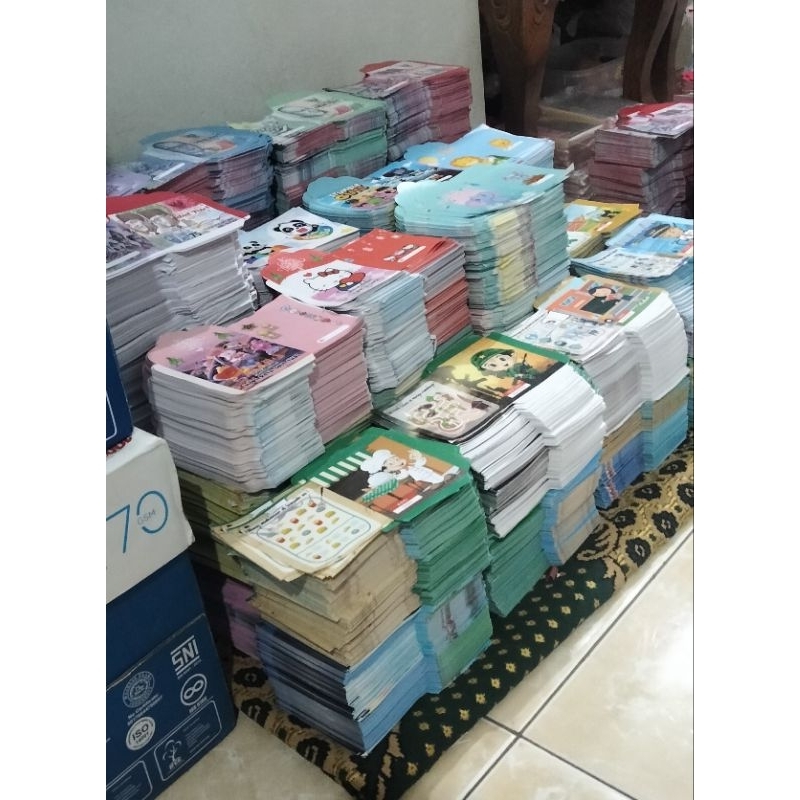 

(500 lembar) belum di lem, amplop lebaran medium free plastik