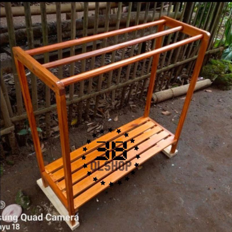 Jemuran Handuk Bahan Kayu