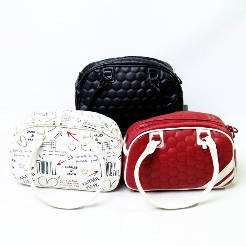 Tas Kulit Selempang Wanita CK Leather Quilted Slingbag Premium Import, Hitam Black Putih White Motif