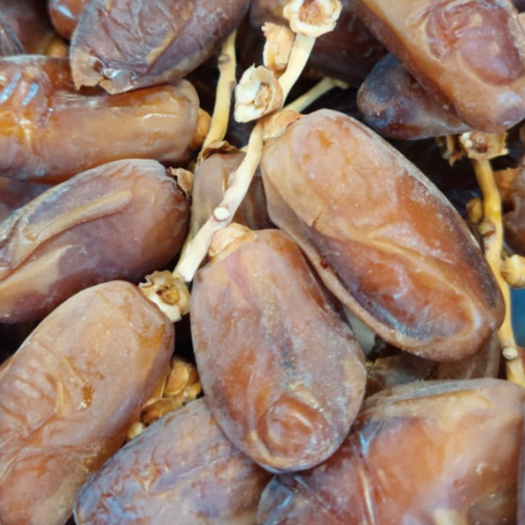 

KURMA TANGKAI TUNISIA 1kg / KEMASAN PLASTIK TEBAL