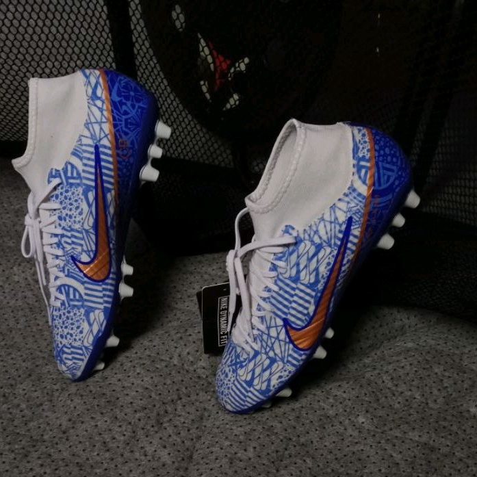 sepatu bola Nike Zoom Mercurial Superflay 9 Academy CR7 AG