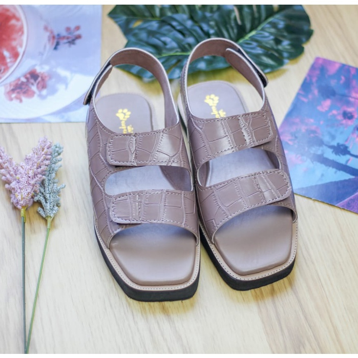 SANDAL WANITA LACREESA MOCCA BIG SIZE 41 42 43 44 45 PAWPAW