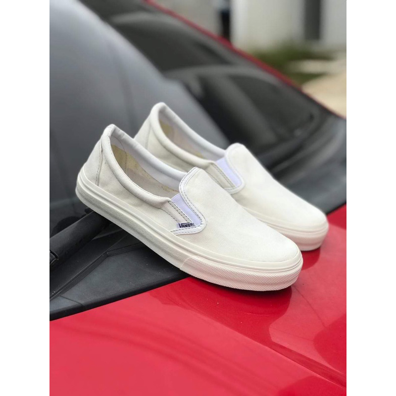 Sepatu Vans Slip On Full Cream Made In China Bahan Canvas Size 36 - 44