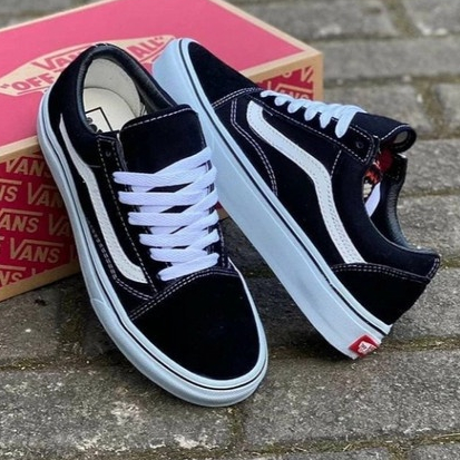 Sepatu Sneakers Vans Old Skool Klasik Sepatu Sekolah Hitam Putih Pria Wanita