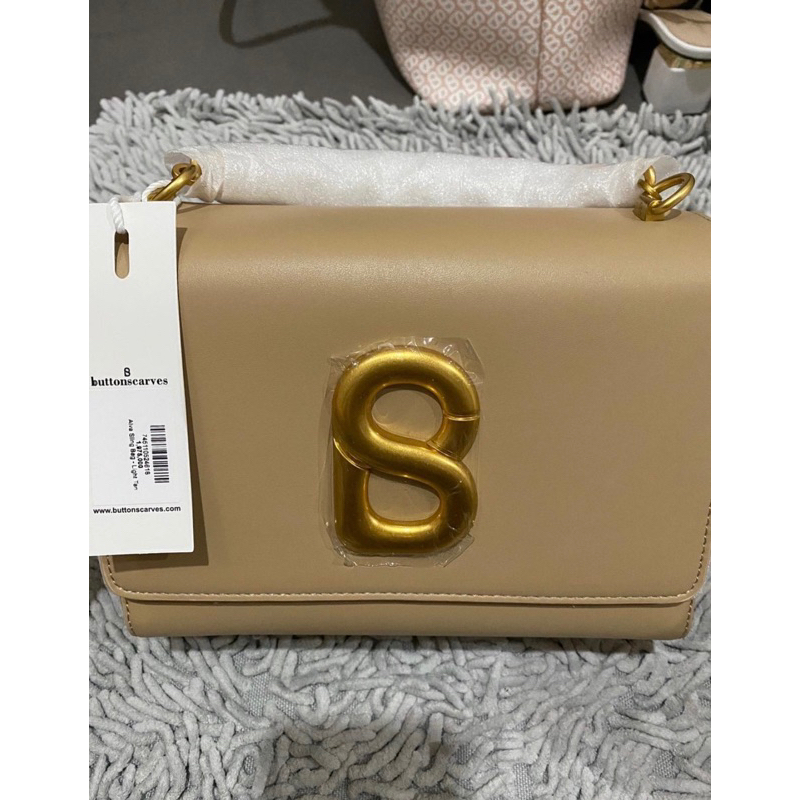 alva bag dan alva top handle buttonscarves