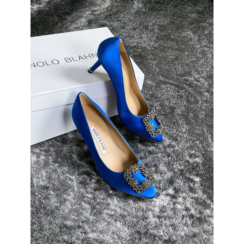 Manolo Blahnik Hangisi Satin 7cm