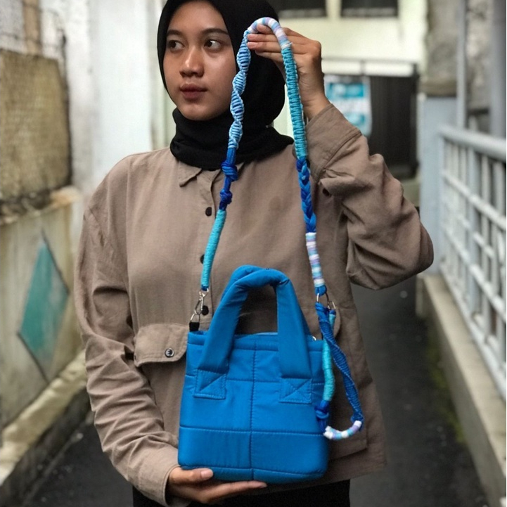 TAS SELEMPANG MINI WANITA PUFFY BONUS TALI MAKRAME / MACRAME LIMITED