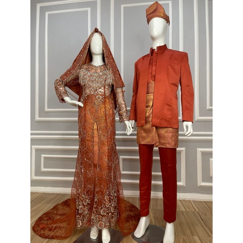 Cauple koto gadang premium berekor  full payet/kebaya akad plus jarik super mewah| kebaya modern