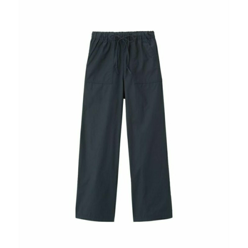 Uniqlo drawstring wide leg pants (Model tali)