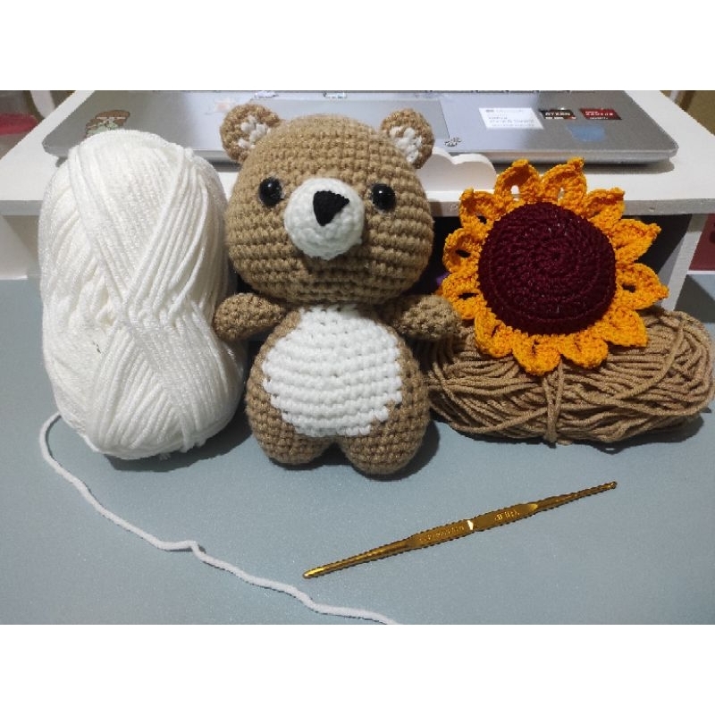 Boneka Beruang Rajutan