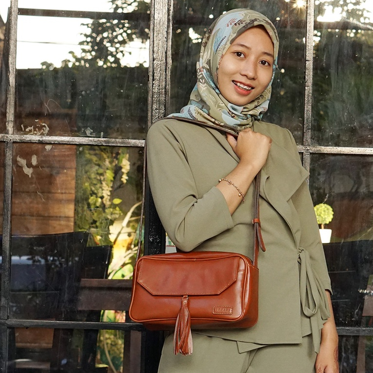 Lecari Solin Sling Bag Leather Tas Selempang Wanita Kulit Asli