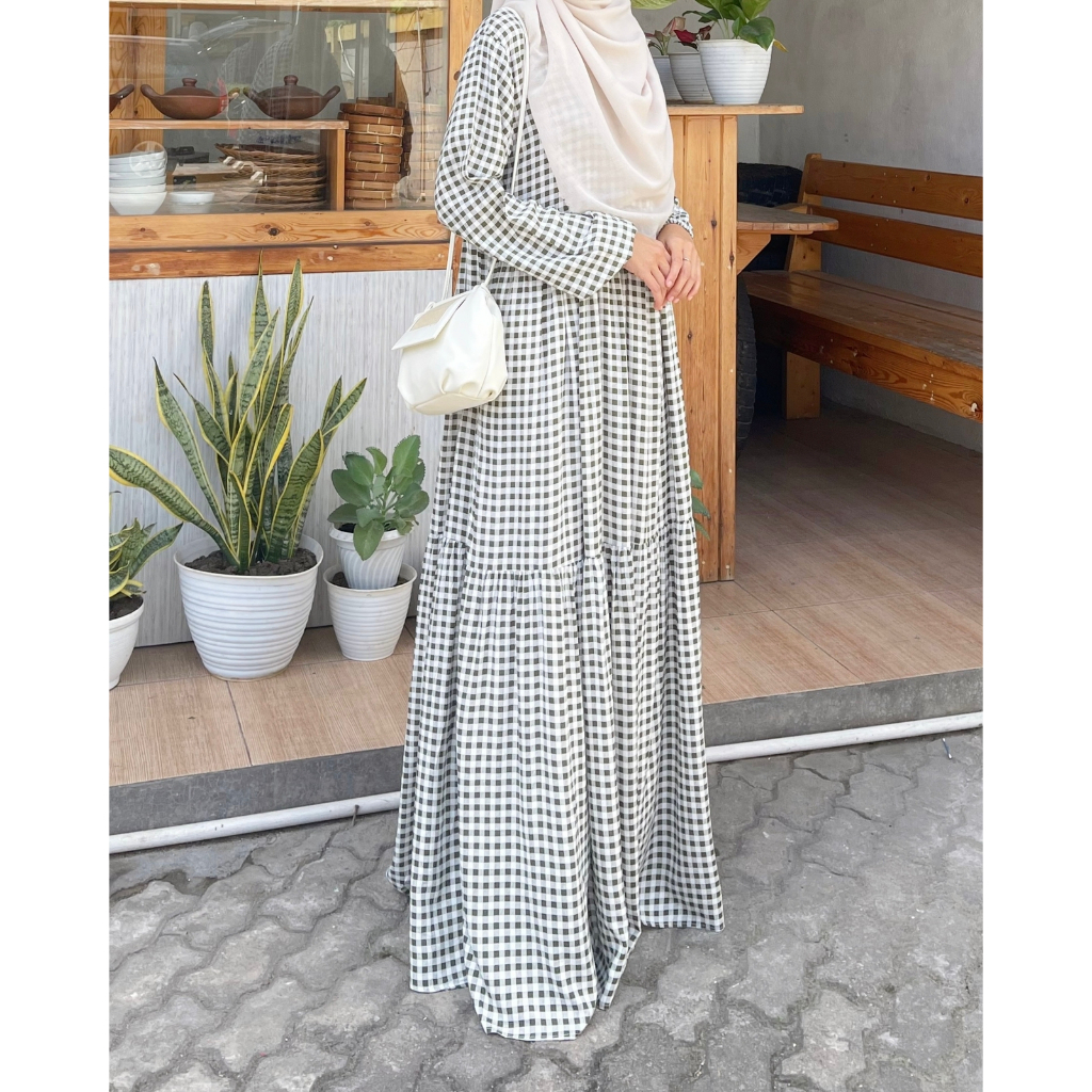 Latasha Outfit Dania Dress