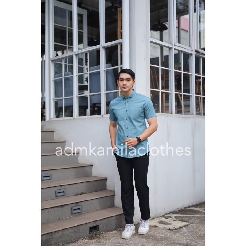 Kemeja pria cowok polos slimfit kasual basic HeM lengan pendek biru mint