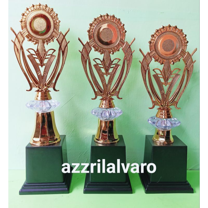 Piala 212 set tinggi 37cm