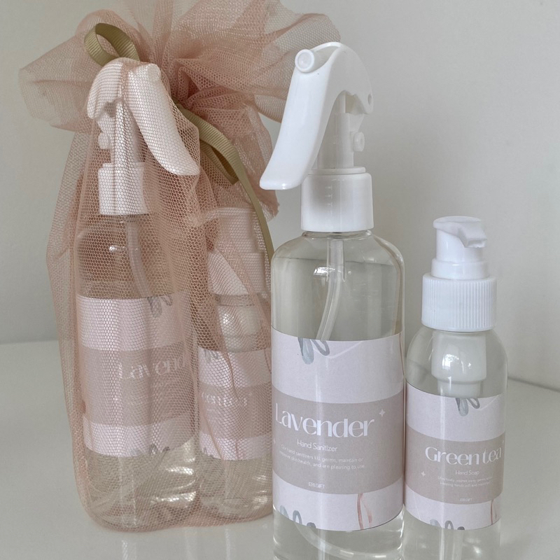 

Maru Hampers / hampers aromaterapi gift box lilin diffuser kado pernikahan kado ulang tahun cewe kado wisuda Gift Box scented candle souvenir pernikahan murah unik souvenir lebaran souvenir perusahaan