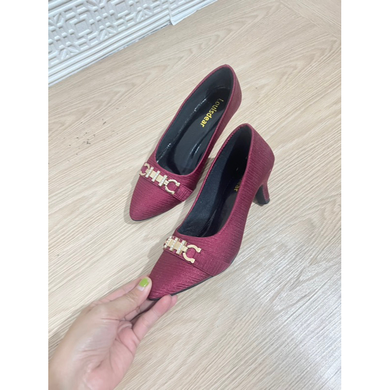 LOUISDEAR sepatu heel 3 cm bahan satin P26