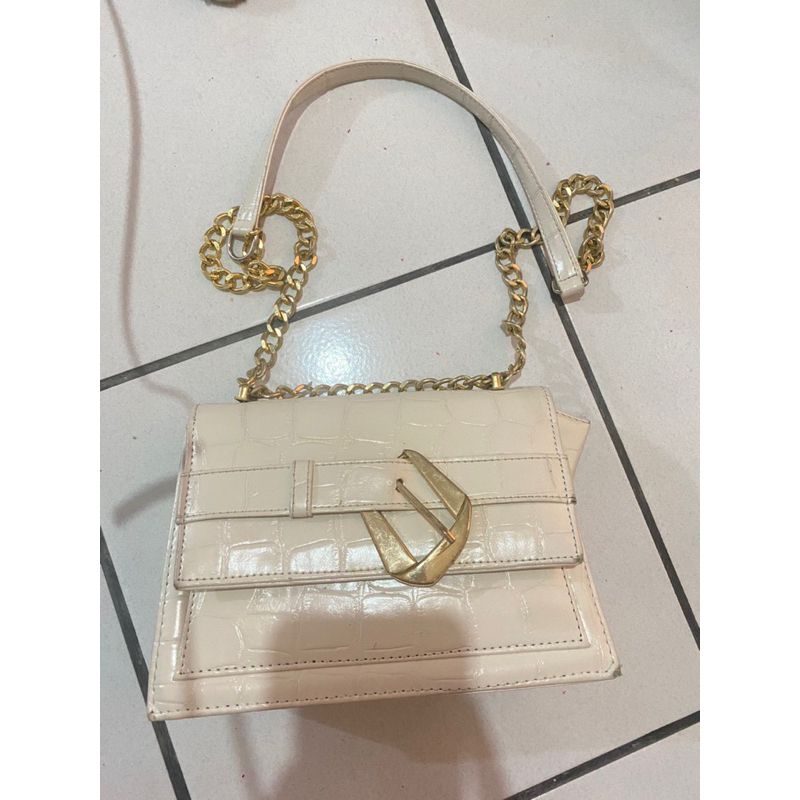 preloved tas putih