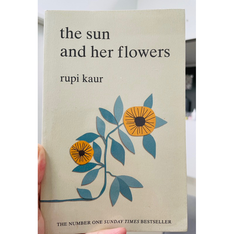 ORI Secondhand Rupi Kaur The Sun and Her Flowers (English)