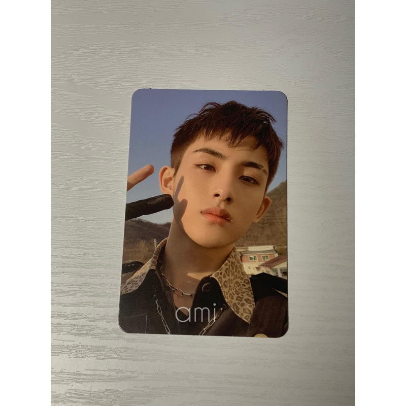 Photocard winwin awaken the world wayv